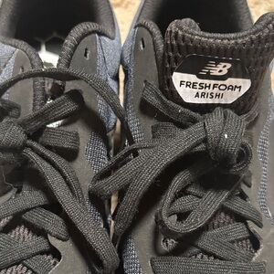 New Balance Fresh Foam Arishi Black Sneakers